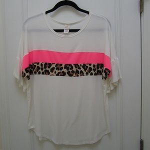 7th Ray TShirt Top w/Stripes & ruffle sleeve Sz Lg